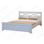 Белые деревянные двуспальные кровати